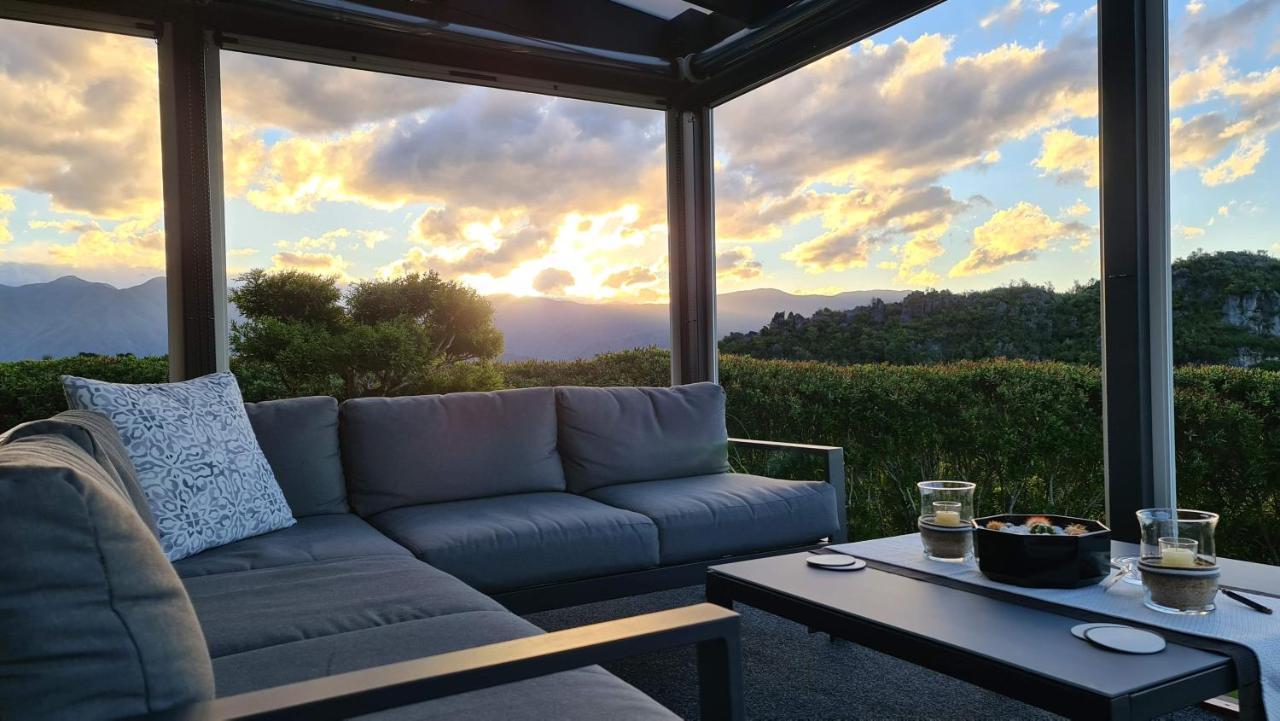 Rocky Ridge Cottage Takaka Exterior photo